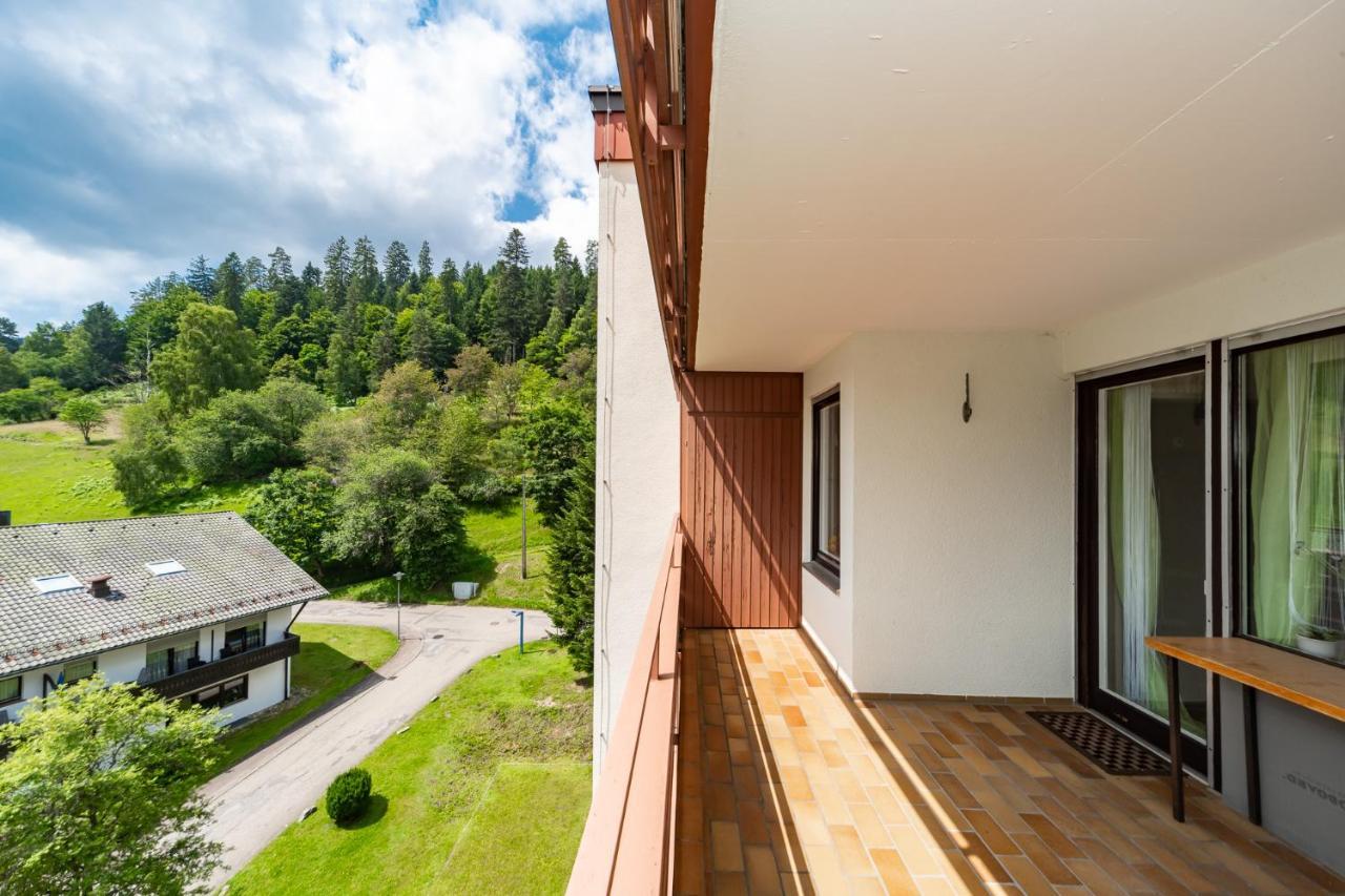 Schwarzwaldsuite Mit Panorama Waldblick Enzklösterle Extérieur photo